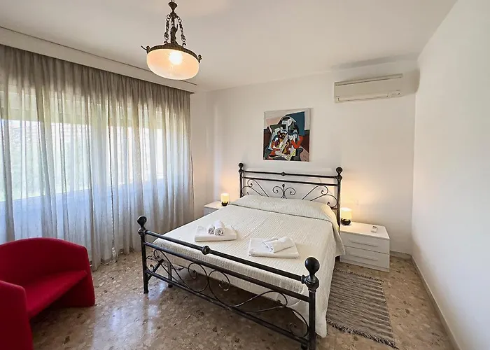 Naveen's House Casa Апартаменты