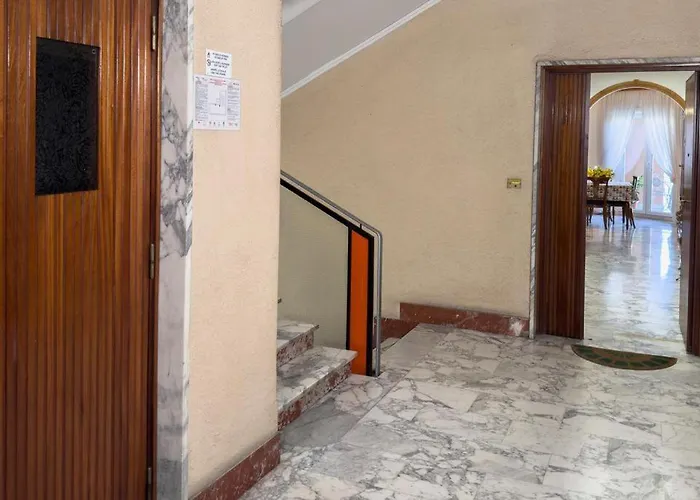 Naveen's House Casa Апартаменты Рим