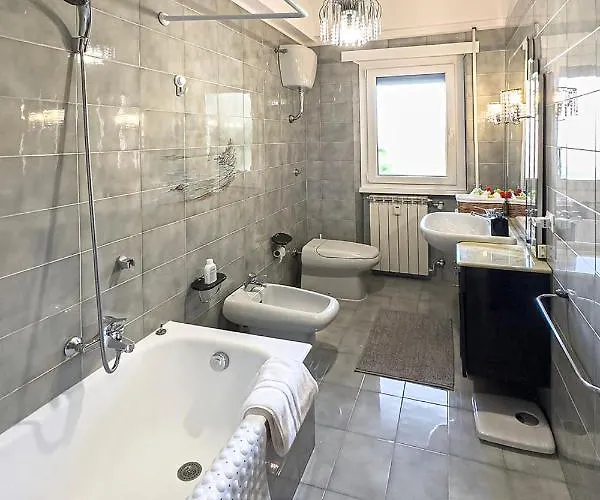 Naveen's House Casa Апартаменты Рим
