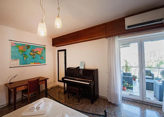 Naveen's House Casa Апартаменты Рим